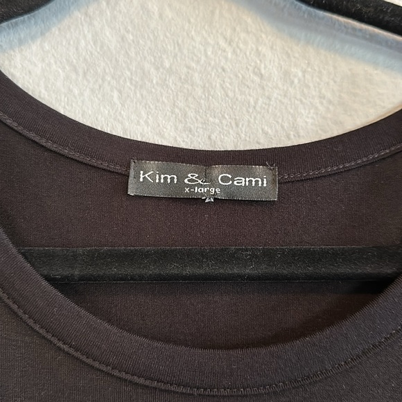 Kim & Cami Black Top with Sheer Paisley Sleeves - Picture 3 of 5